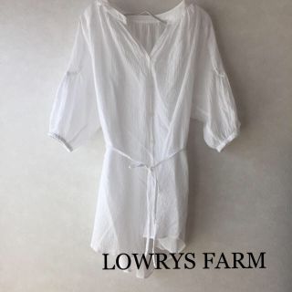 ローリーズファーム(LOWRYS FARM)のローリーズ   ヨウリュウチュニックブラウス 白 七分袖(シャツ/ブラウス(半袖/袖なし))