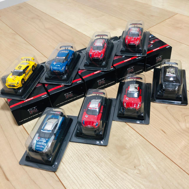 値下げしました!京商ミニカー 1/64 GT-Rレーシングカーフルコンプ