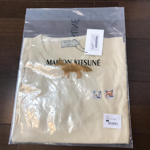 MAISON KITSUNE'(メゾンキツネ)のMAISON KITSUNE メゾンキツネ Tシャツ 未使用品 メンズのトップス(Tシャツ/カットソー(半袖/袖なし))の商品写真