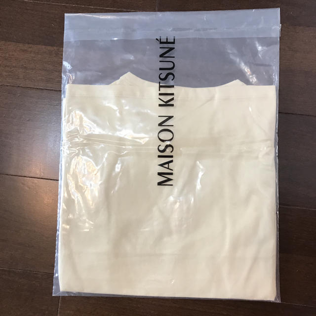 MAISON KITSUNE'(メゾンキツネ)のMAISON KITSUNE メゾンキツネ Tシャツ 未使用品 メンズのトップス(Tシャツ/カットソー(半袖/袖なし))の商品写真