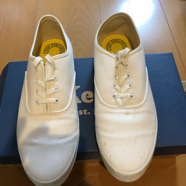 Keds(ケッズ)の白スニーカー、ローカット、シップス靴下のセット メンズの靴/シューズ(スニーカー)の商品写真