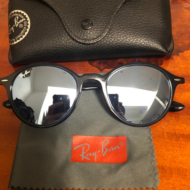 Ray-Ban(レイバン)のミラーレンズサングラス　Ray-Ban メンズのファッション小物(サングラス/メガネ)の商品写真