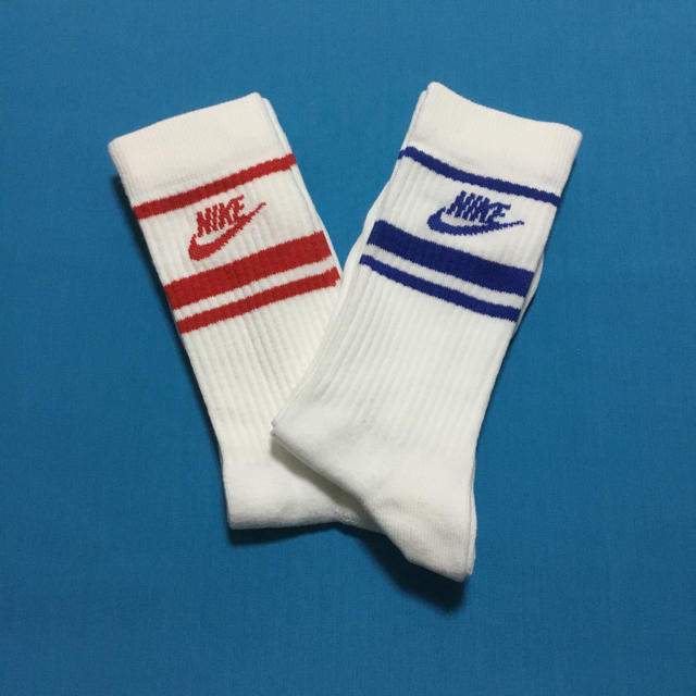 NIKE(ナイキ)のNIKE EVERYDAY ESSENTIAL CREW SOCKS 2Pack メンズのレッグウェア(ソックス)の商品写真