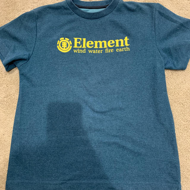 ELEMENT(エレメント)のELEMENT140Tシャツ&ハーフパンツセット キッズ/ベビー/マタニティのキッズ服男の子用(90cm~)(Tシャツ/カットソー)の商品写真