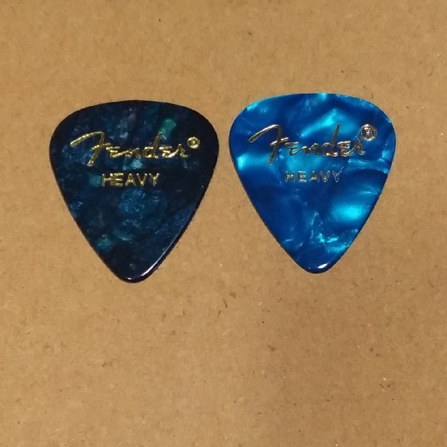 Fender(フェンダー)のFender  ピック　OCEAN TURQUOISE 5枚 楽器のギター(エレキギター)の商品写真