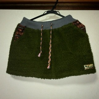チチカカ(titicaca)の暖かいボアのミニスカート(ミニスカート)