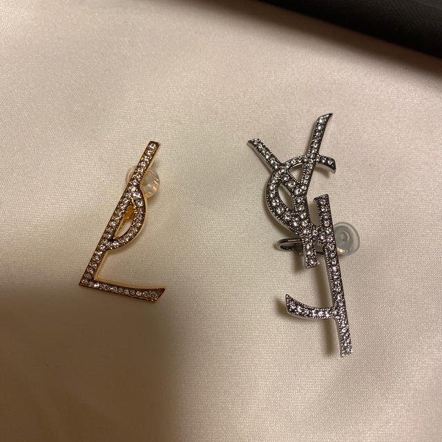 アクセサリーブランド　サンローラン　SAINT LAURENT LOUIS VUITTON