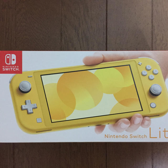 Nintendo Switchライト本体