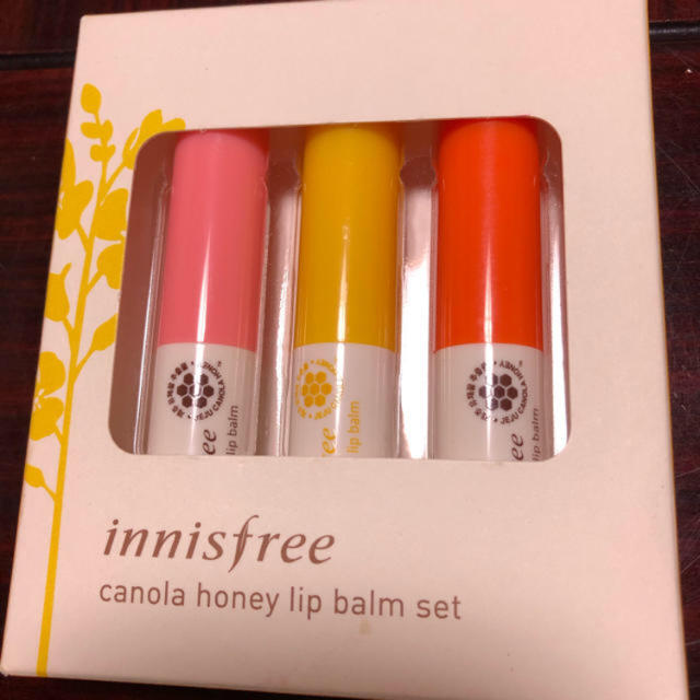 Innisfree(イニスフリー)の   innisfree イニスフリー 三本セット  コスメ/美容のスキンケア/基礎化粧品(リップケア/リップクリーム)の商品写真