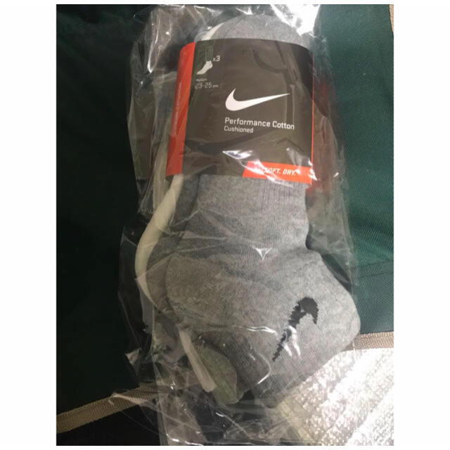 NIKE(ナイキ)のNIKE レディース 3Pソックス SX4703 23-25cm マルチカラー  レディースのレッグウェア(ソックス)の商品写真