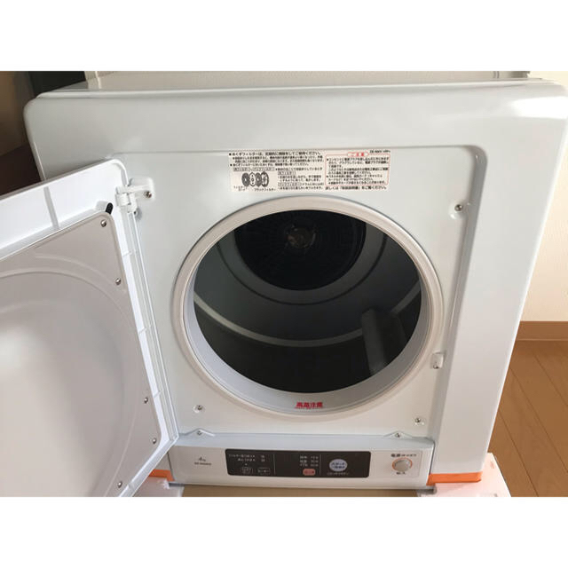 日立(ヒタチ)の日立 衣類乾燥機 （乾燥容量 4kg） DE-N40WX（W） ピュアホワイト スマホ/家電/カメラの生活家電(衣類乾燥機)の商品写真