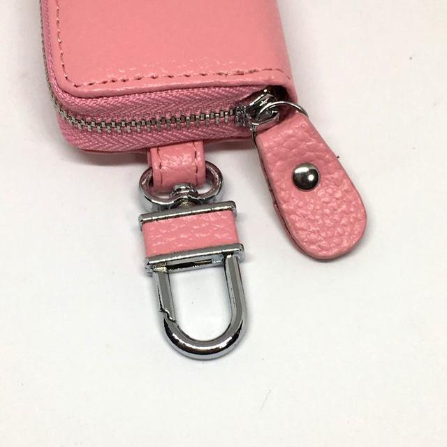 スマートキーケース ピンク レザー 本革 ラウンドファスナー 落下防止 レディースのファッション小物(キーホルダー)の商品写真