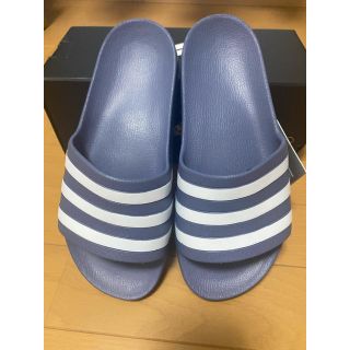 アディダス(adidas)のアディレッタアクア　新品未使用　25.5cm(サンダル)