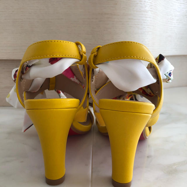 LOVELESS(ラブレス)のLOVELESS レディースサンダル レディースの靴/シューズ(サンダル)の商品写真