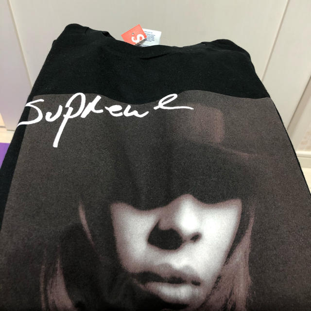 Supreme(シュプリーム)の【新品未使用】Supreme Mary J .Blige Tee メアリー メンズのトップス(Tシャツ/カットソー(半袖/袖なし))の商品写真