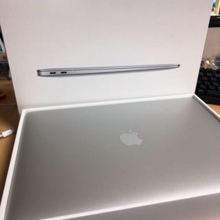 マック(Mac (Apple))のmacbook air2020(ノートPC)