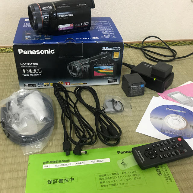 Panasonic(パナソニック)のパナソニック デジタルハイビジョン ビデオカメラ HDC-TM300 中古 スマホ/家電/カメラのカメラ(ビデオカメラ)の商品写真