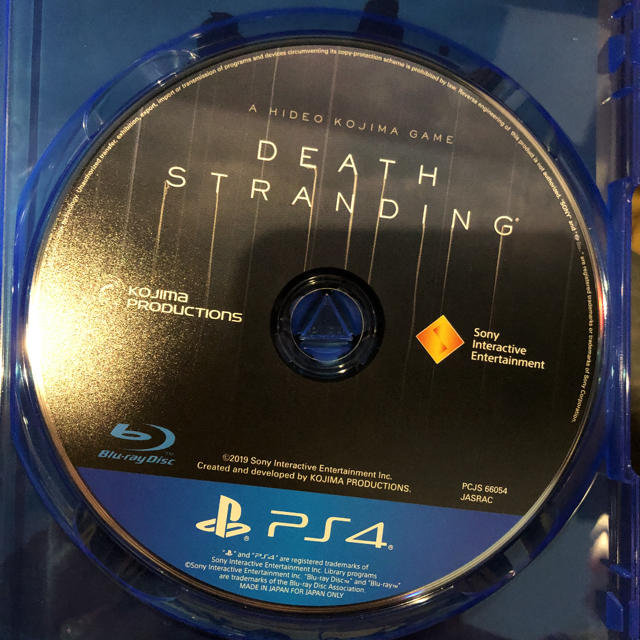 PlayStation4(プレイステーション4)のDEATH STRANDING（デス・ストランディング） PS4 エンタメ/ホビーのゲームソフト/ゲーム機本体(家庭用ゲームソフト)の商品写真
