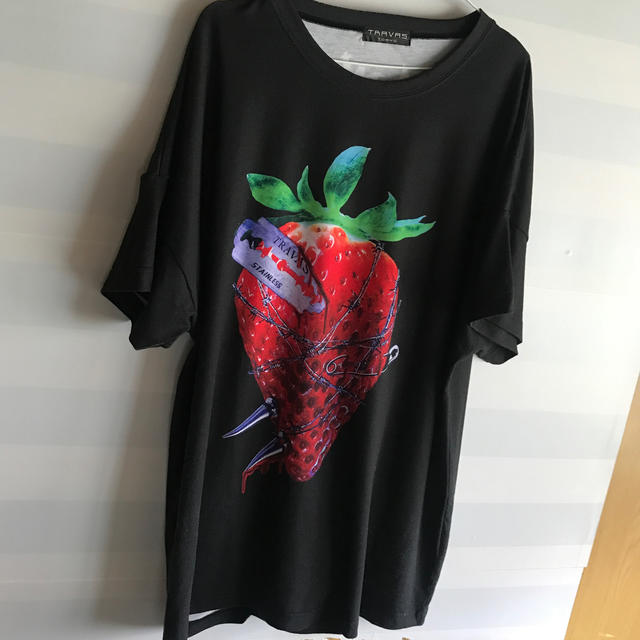 トラバストーキョー イチゴロングTシャツ