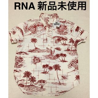 アールエヌエー(RNA)の【新品未使用】RNA スキッパーシャツ(シャツ/ブラウス(半袖/袖なし))