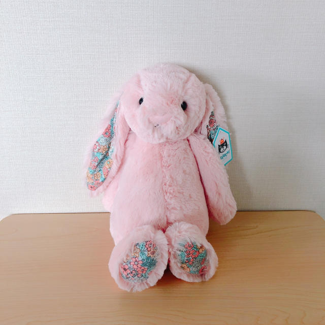 familiar(ファミリア)のjellycat  国内完売品　ブロッサムバニー　ブラッシュM キッズ/ベビー/マタニティのおもちゃ(ぬいぐるみ/人形)の商品写真