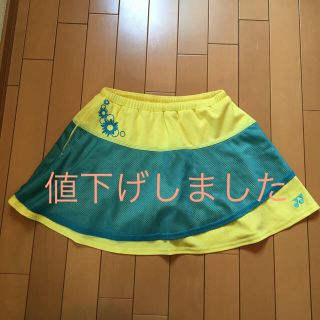 ヨネックス(YONEX)のテニスウェア　スコートＬサイズ　ヨネックス (ウェア)