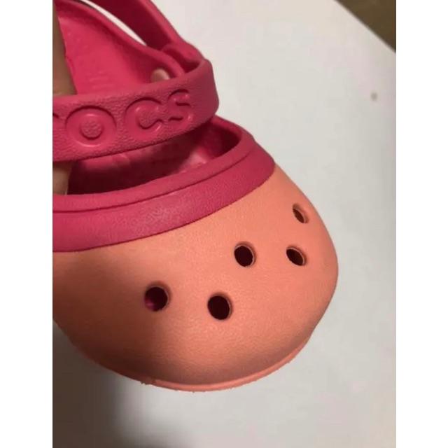 crocs(クロックス)のクロックス キッズ サンダル キッズ/ベビー/マタニティのベビー靴/シューズ(~14cm)(サンダル)の商品写真