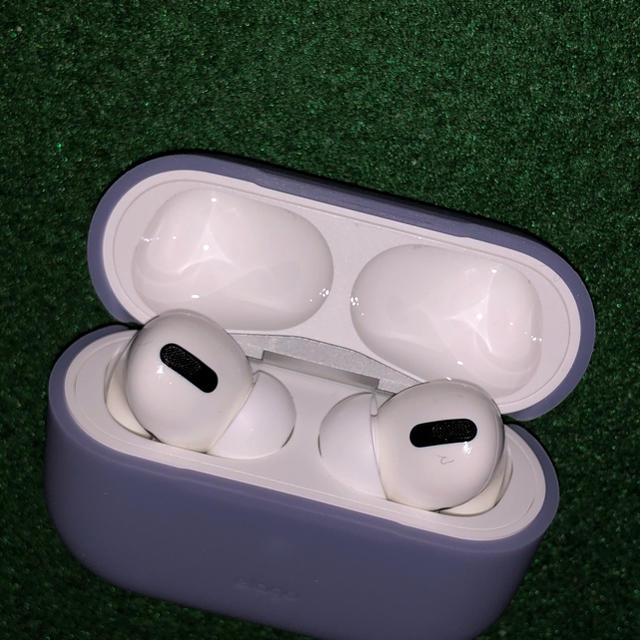 買い誠実 AirPods Pro第1世代 エアーポッズプロ【 充電ケース 美品