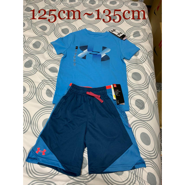 UNDER ARMOUR(アンダーアーマー)の[新品] アンダーアーマー ジュニア セットアップ キッズ/ベビー/マタニティのキッズ服男の子用(90cm~)(Tシャツ/カットソー)の商品写真