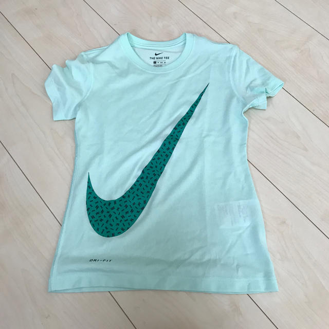 NIKE(ナイキ)のNIKE ドライフィットTシャツ キッズ/ベビー/マタニティのキッズ服女の子用(90cm~)(Tシャツ/カットソー)の商品写真