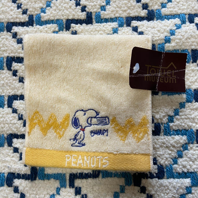 PEANUTS(ピーナッツ)の新品　未使用品　スヌーピー　タオル　ポケット　小物入れ　12×13 インテリア/住まい/日用品のインテリア小物(小物入れ)の商品写真