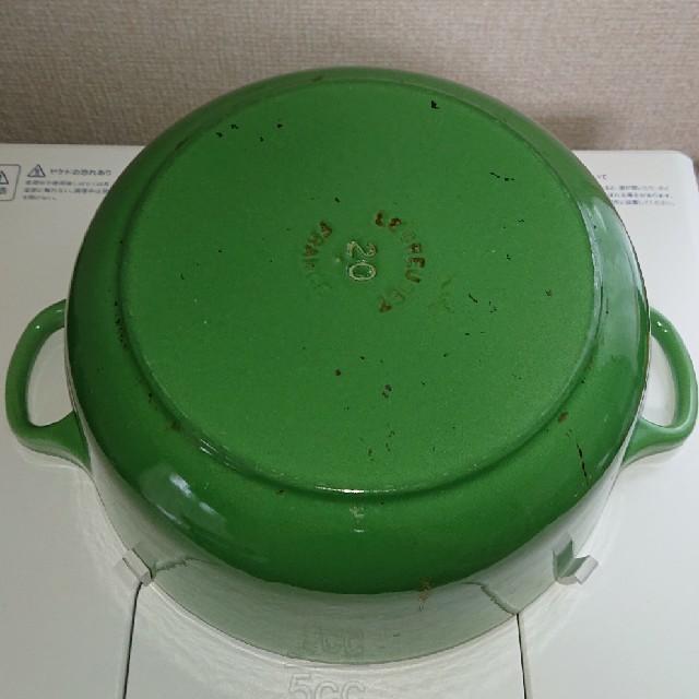 LE CREUSET(ルクルーゼ)の ル・クルーゼ LE CREUSET  ココットロンド 20  インテリア/住まい/日用品のキッチン/食器(鍋/フライパン)の商品写真