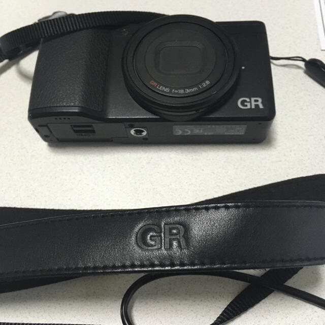 RICOH(リコー)のRICOH GR II カメラ スマホ/家電/カメラのカメラ(コンパクトデジタルカメラ)の商品写真