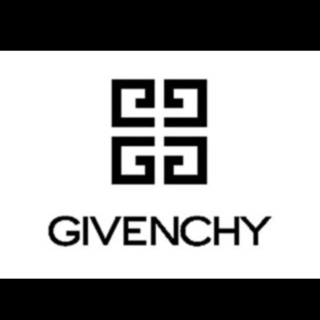 GIVENCHY - りんごちゃん