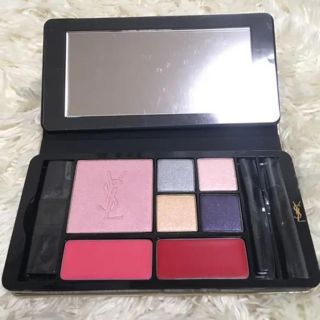 イヴサンローランボーテ(Yves Saint Laurent Beaute)の【新品未使用】イヴ・サンローラン パレット ダズルライト(コフレ/メイクアップセット)