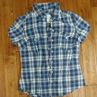 エイチアンドエム(H&M)のチェックシャツ(シャツ/ブラウス(半袖/袖なし))