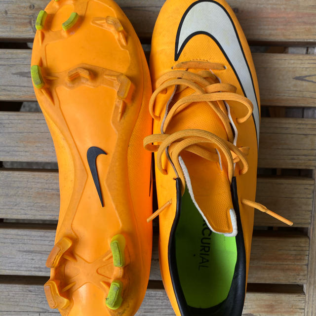 NIKE(ナイキ)のサッカースパイク NIKE MERCURIAL27cm スポーツ/アウトドアのサッカー/フットサル(シューズ)の商品写真