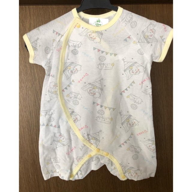 Disney(ディズニー)のディズニー ダンボロンパース 60 新品未使用!! キッズ/ベビー/マタニティのベビー服(~85cm)(ロンパース)の商品写真