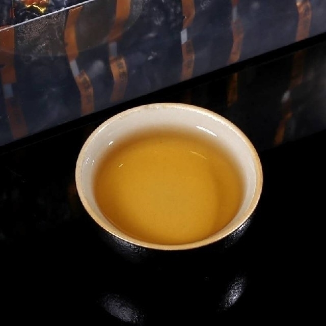 中国茶　黒烏龍茶　25包 食品/飲料/酒の飲料(茶)の商品写真