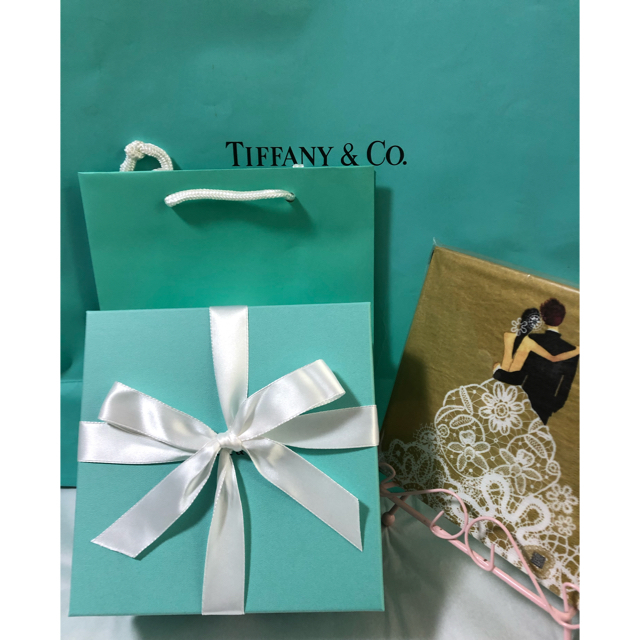 Tiffany & Co.(ティファニー)のshow様専用 ティファニーマグカップとボウルのセット(贈り物用) インテリア/住まい/日用品のキッチン/食器(食器)の商品写真