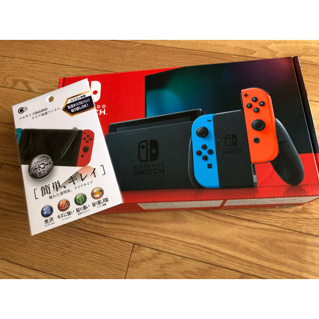 任天堂Switch 新型　ネオンレッドブルー