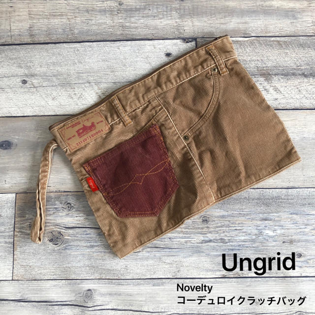 Ungrid(アングリッド)のUngrid Novelty コーデュロイクラッチバッグ レディースのバッグ(クラッチバッグ)の商品写真