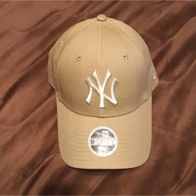 NEW ERA(ニューエラー)のニューエラ キャップ NY ヤンキース ベージュ レディース woman レディースの帽子(キャップ)の商品写真