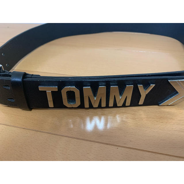 TOMMY HILFIGER(トミーヒルフィガー)のTOMMY ベルト　メンズ メンズのファッション小物(ベルト)の商品写真