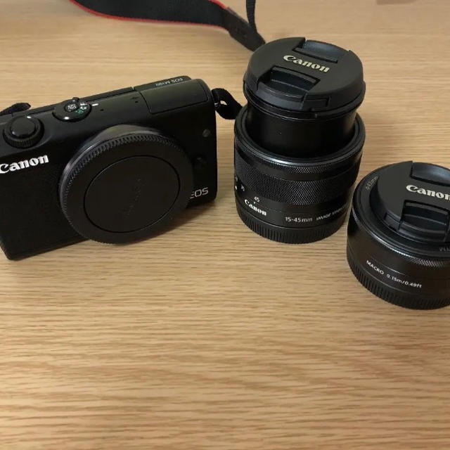 EOS M100 Wレンズキット BK(値下げしました)-