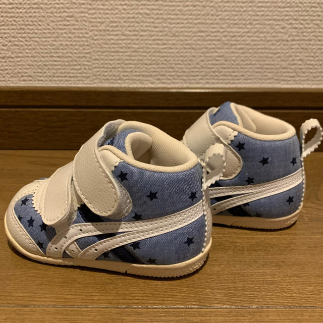 asics(アシックス)のイチゴ様　asics 11.5cm ファーストシューズ キッズ/ベビー/マタニティのベビー靴/シューズ(~14cm)(スニーカー)の商品写真