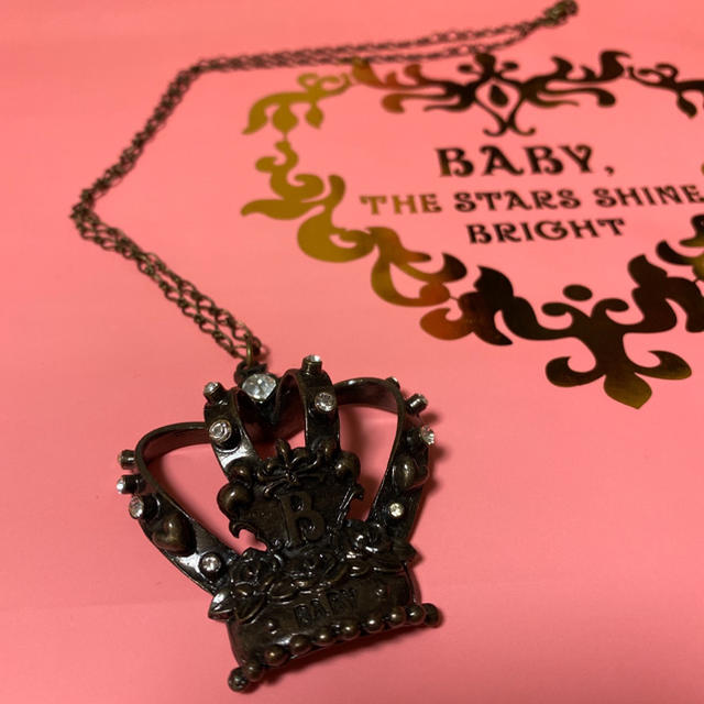 BABY,THE STARS SHINE BRIGHT(ベイビーザスターズシャインブライト)の王冠ネックレス レディースのアクセサリー(ネックレス)の商品写真
