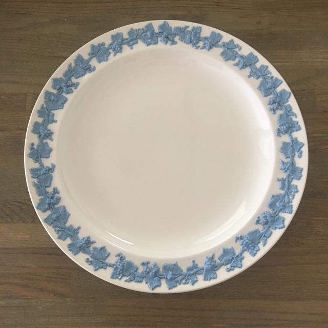 WEDGWOOD エンボスドクイーンズウェア!
ウェッジウッド エンボスドクイーンズウェア プレート✨ 通販在庫
食器
プレート✨の通販 by グレイスショップ|ウェッジウッドならラクマ - ウェッジウッド 通販在庫