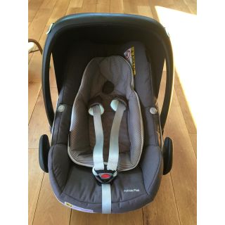 マキシコシ(Maxi-Cosi)のマキシコシ　ペブルプラス＋アダプター(自動車用チャイルドシート本体)