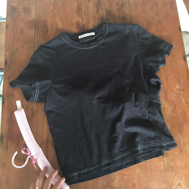 ACNE(アクネ)のAcne back ribbon T shirt. レディースのトップス(Tシャツ(半袖/袖なし))の商品写真